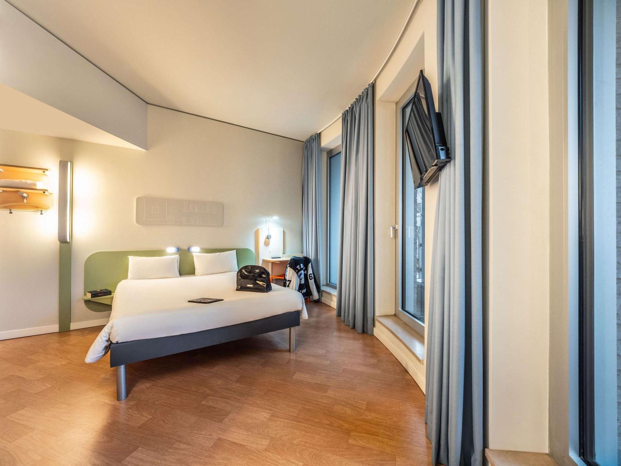 Ibis Budget Frankfurt City Ost Frankfurt pe Main Exterior foto