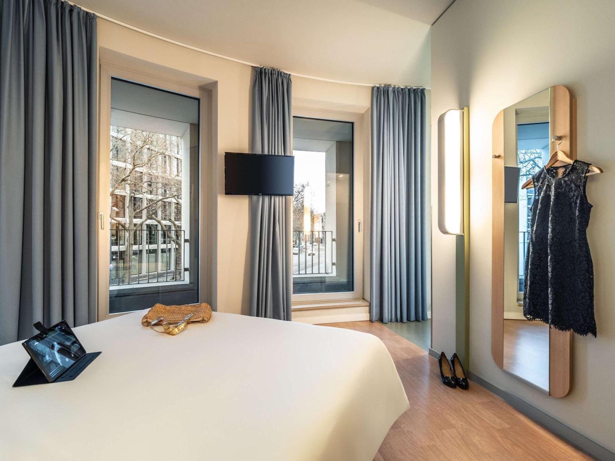 Ibis Budget Frankfurt City Ost Frankfurt pe Main Exterior foto