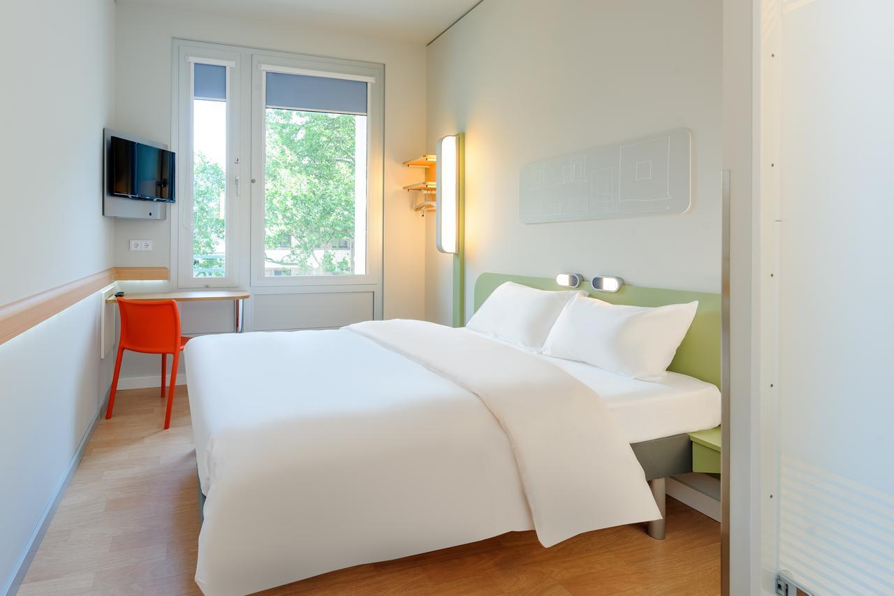 Ibis Budget Frankfurt City Ost Frankfurt pe Main Exterior foto